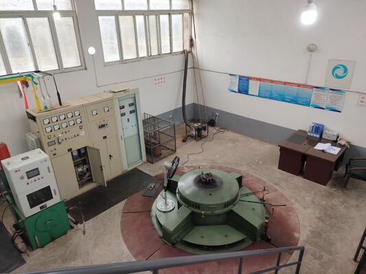 Углеродистый стальной хаб Каплан гидротурбина с номинальной мощностью от 2 до 50 МВт и охлажденным водой для устойчивой гидроэнергетики