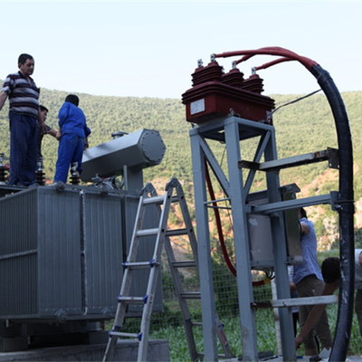 генератор колеса воды Pelton сопла турбины 200m 1250kw Pelton гидро одиночный