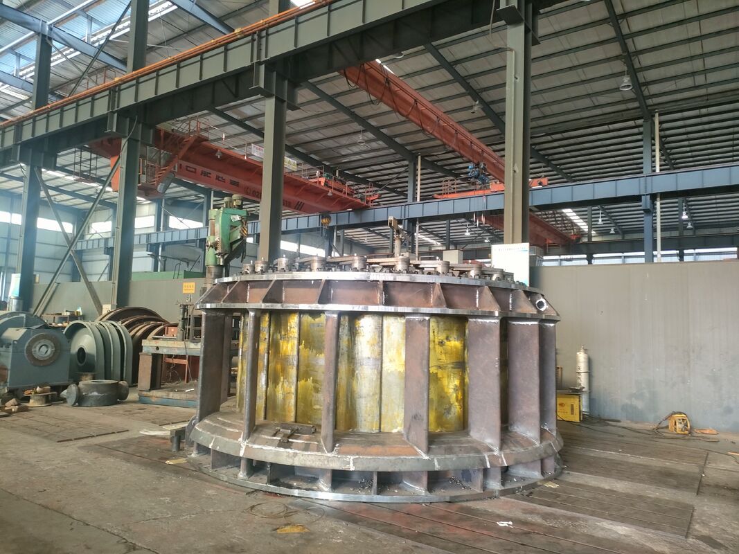 Турбина Каплана с регулируемыми направляющими лопатками, корпус из углеродистой стали и вертикальный водозабор для гидроэнергетических проектов