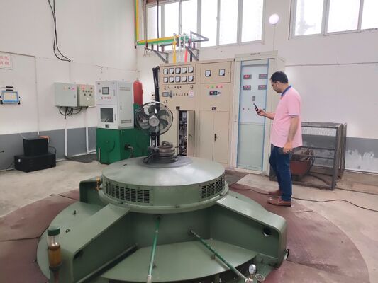 Вертикальный гидрогенератор Каплана с нержавеющим рабочим колесом диаметром 10 метров и рыбозащитной конструкцией